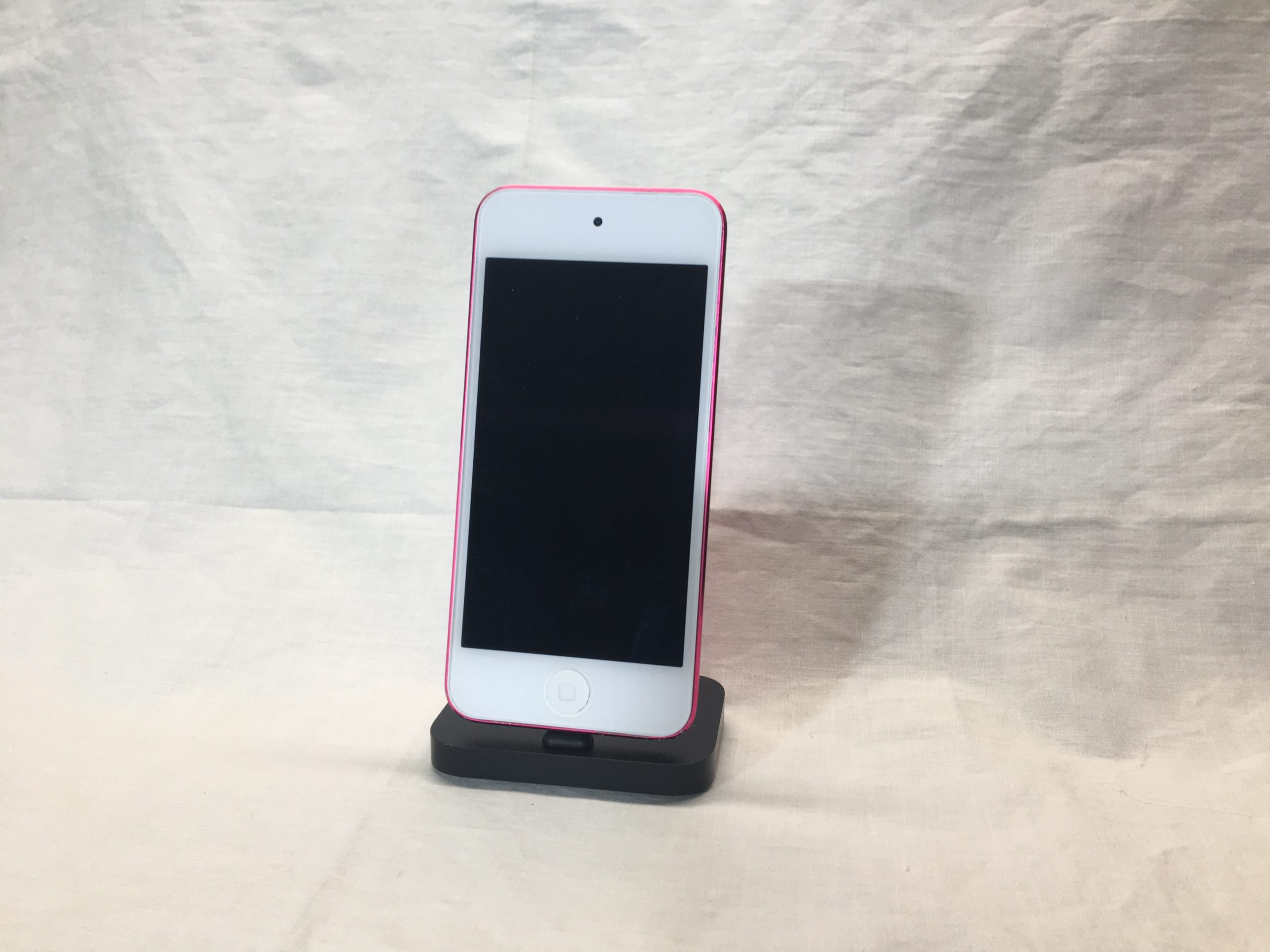 Pink Ipod Touch 6 32gb Running Ios 12 4 6 80 Greeneapple